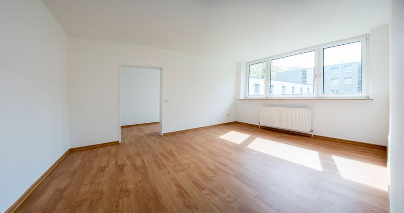 ++ SANIERTE 2-Zimmer-Wohnung mit Loggia ++